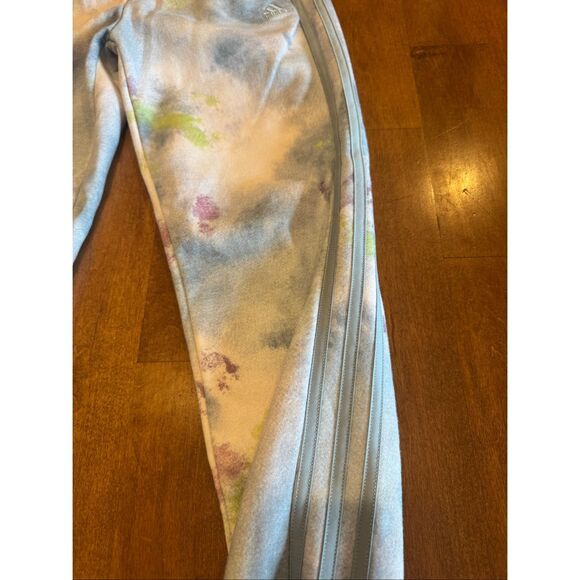 Girls Adidas tie-dye like joggers size large - Picture 2 of 5